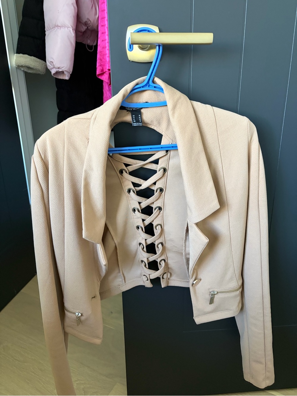 Women’s Lace-Up Cropped Jacket in Beige